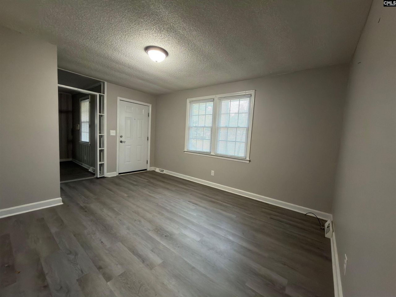 821 Woodside Avenue  Photo 11