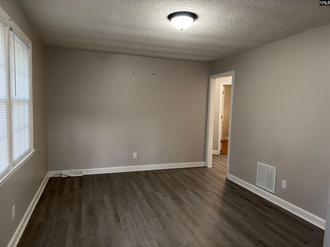 821 Woodside Avenue  Photo 12