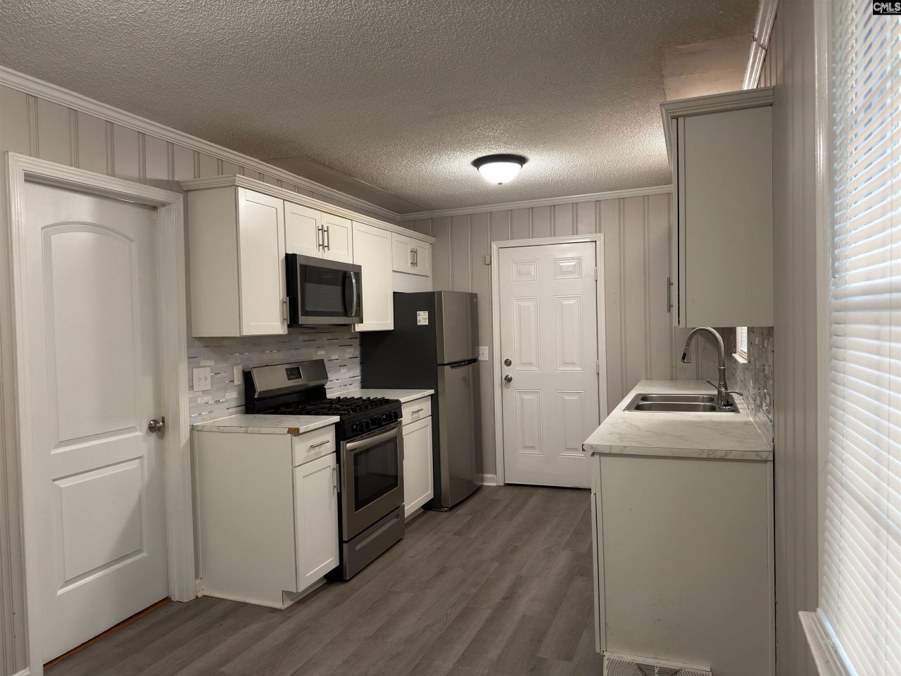 821 Woodside Avenue  Photo 6