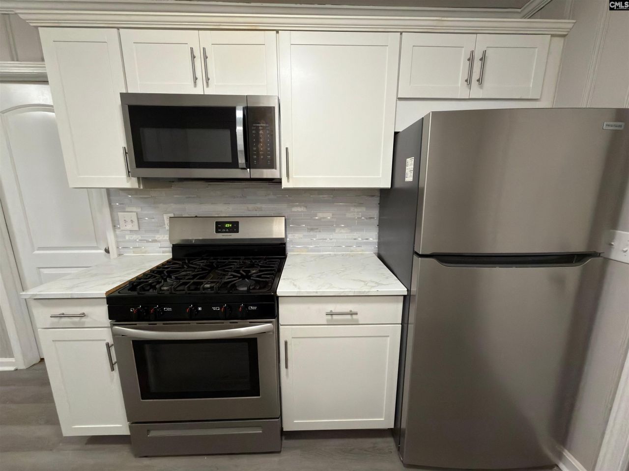 821 Woodside Avenue  Photo 9