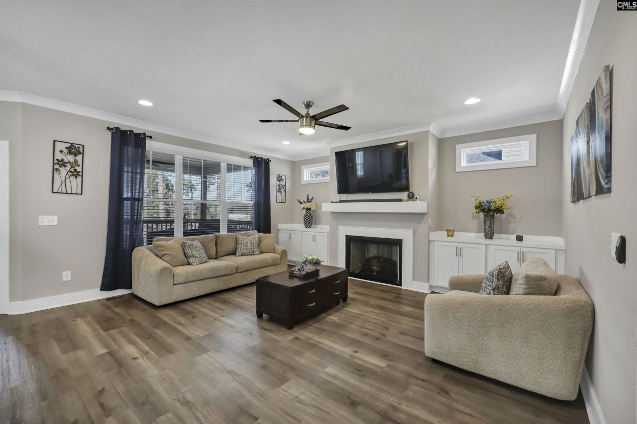 204 Sapphire Gem Lane Photo 11