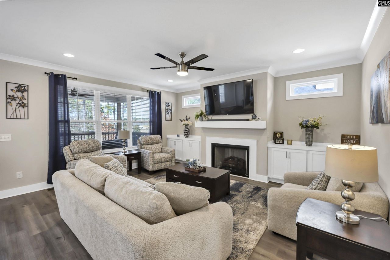 204 Sapphire Gem Lane Photo 12