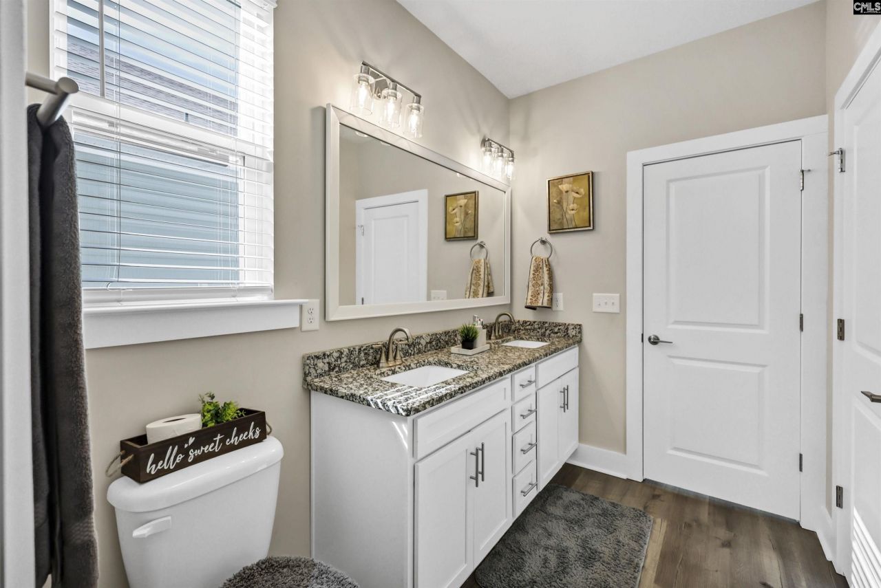 204 Sapphire Gem Lane Photo 21