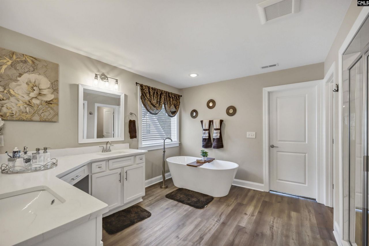 204 Sapphire Gem Lane Photo 27