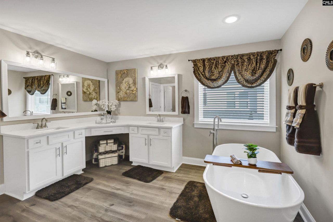 204 Sapphire Gem Lane Photo 28