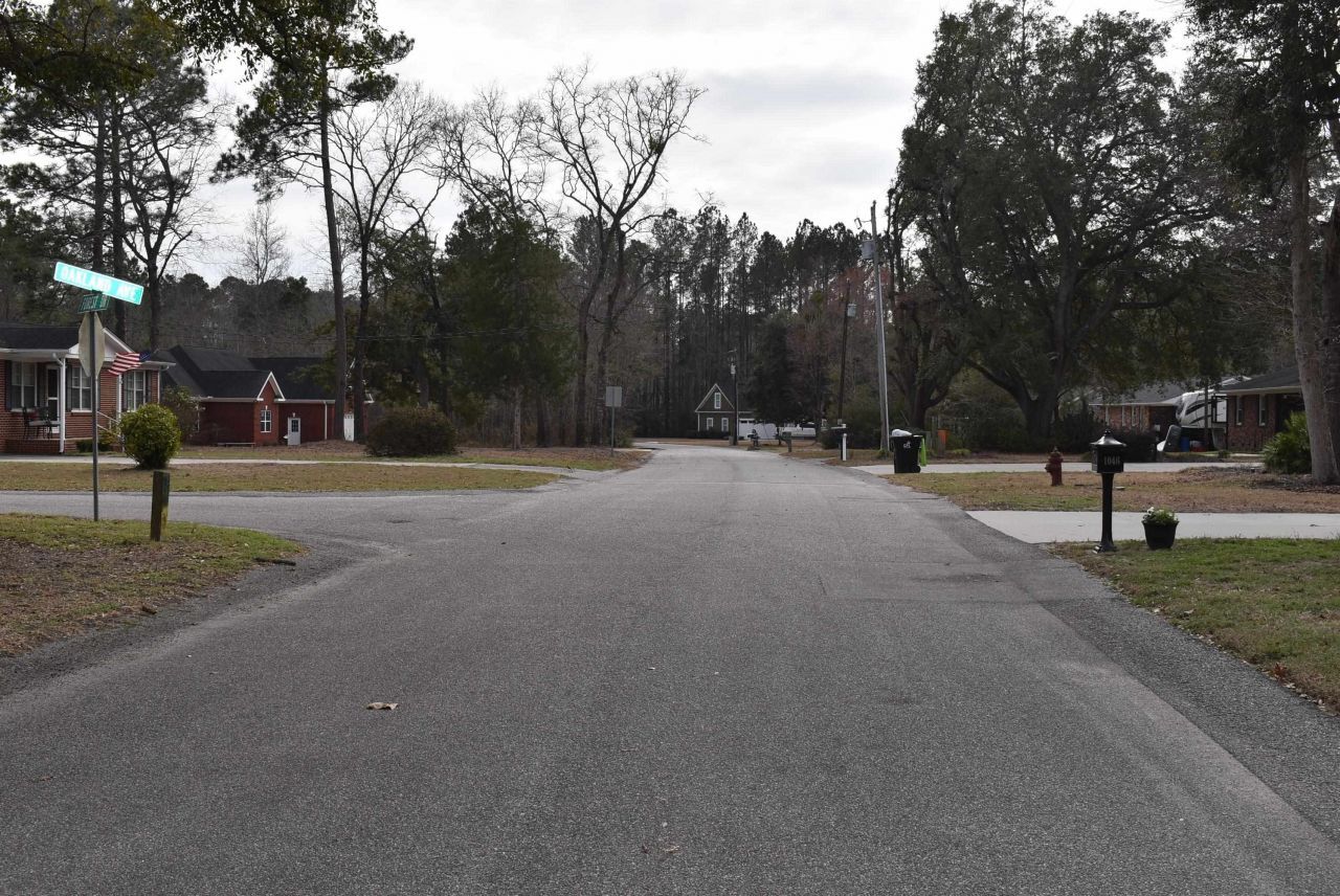 1044 Forest Dr. Photo 27