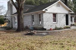 1044 Forest Dr. photo 4