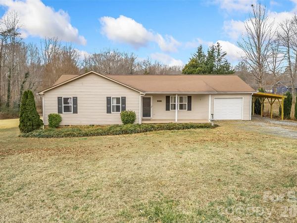 1855 Eastbrook Circle, Morganton, NC 28655