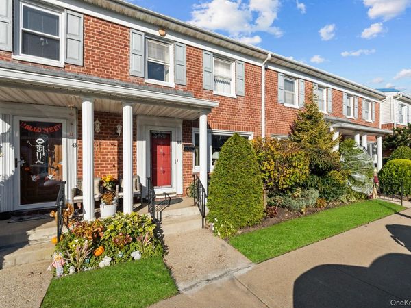 3530 Long Beach Road, Unit 44, Oceanside, NY 11572