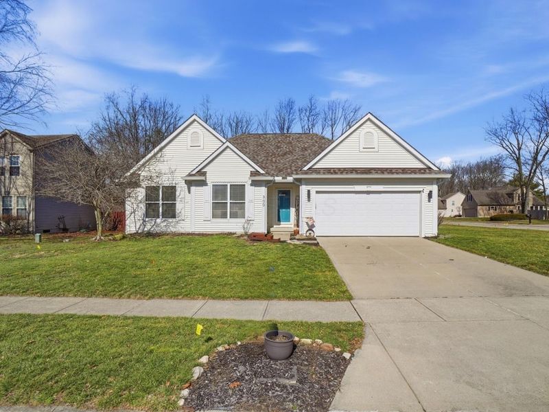 300 Shawnee Loop S, Pataskala, OH 43062 Photo 4