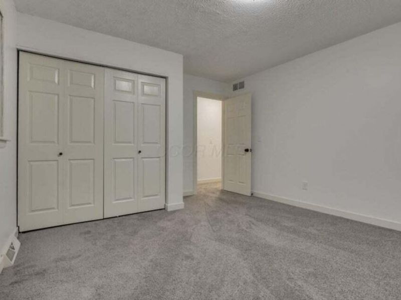 7036 White Butterfly Lane, Reynoldsburg, OH 43068 Photo 16