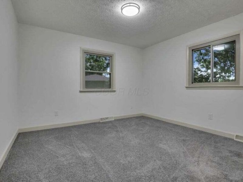 7036 White Butterfly Lane, Reynoldsburg, OH 43068 Photo 18