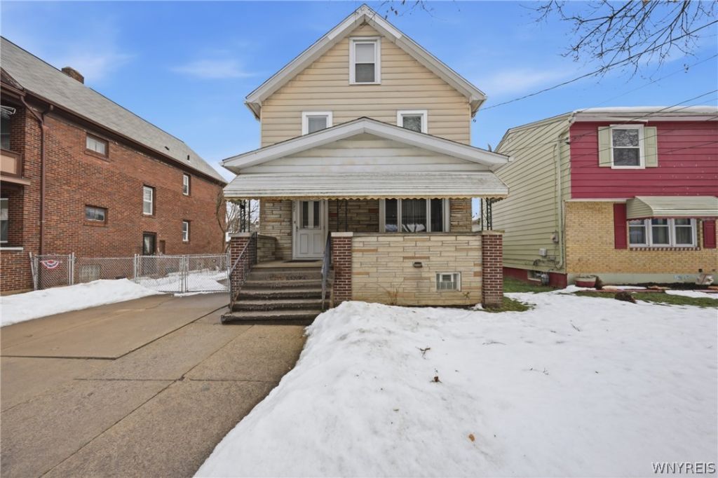 527 23rd Street, Niagara Falls, NY 14301 Main Photo