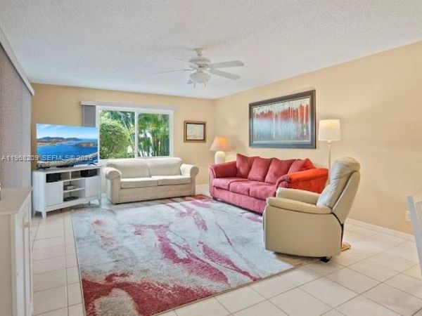 7464 SE Concord Pl , Hobe Sound, FL 33455