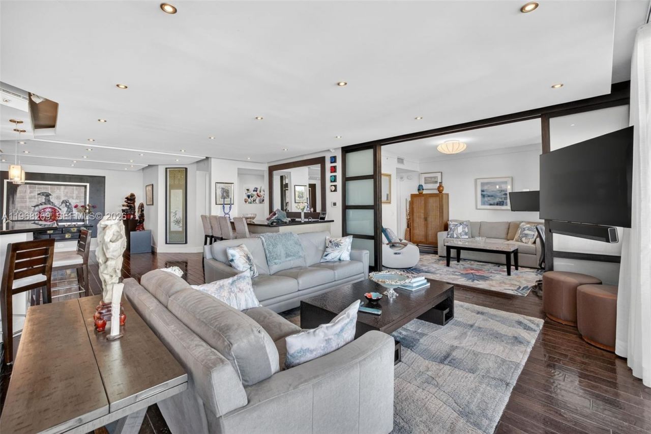 2845 NE 9th St, Unit 504, Fort Lauderdale, FL 33304 Photo