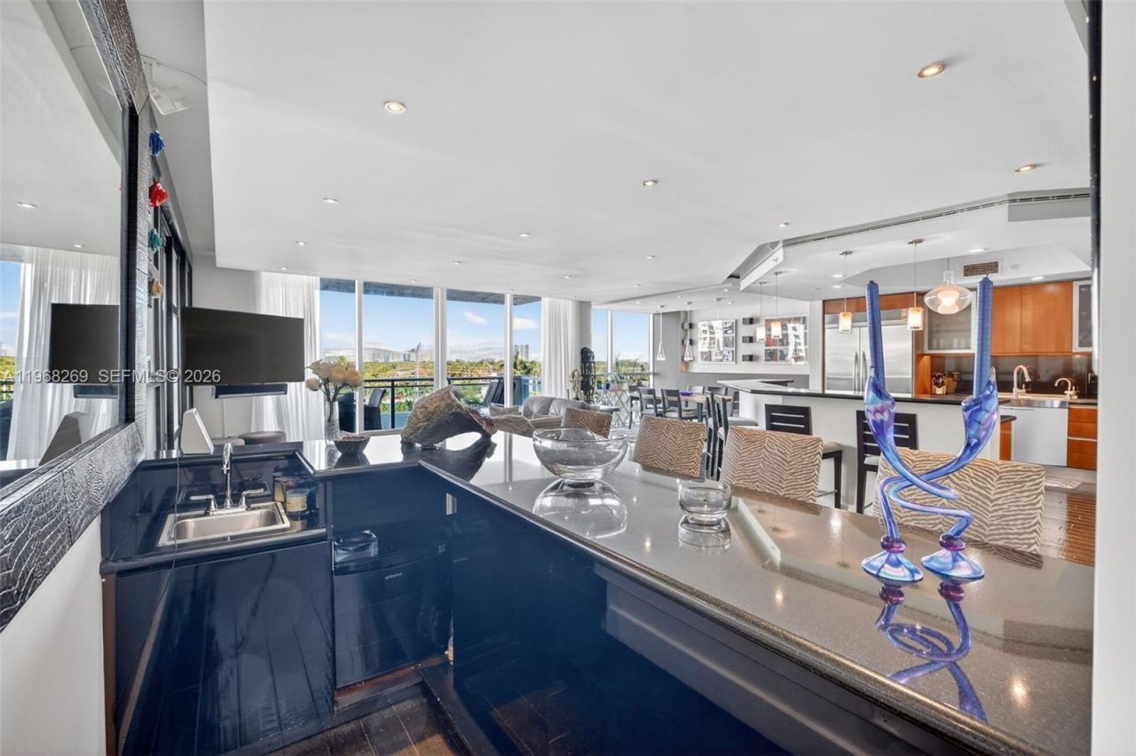 2845 NE 9th St, Unit 504, Fort Lauderdale, FL 33304 Photo