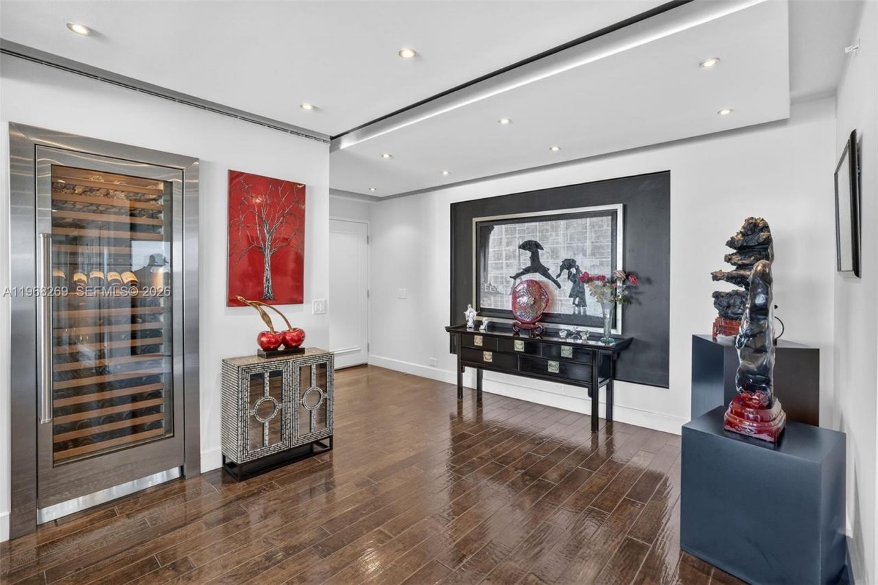 2845 NE 9th St, Unit 504, Fort Lauderdale, FL 33304 Photo