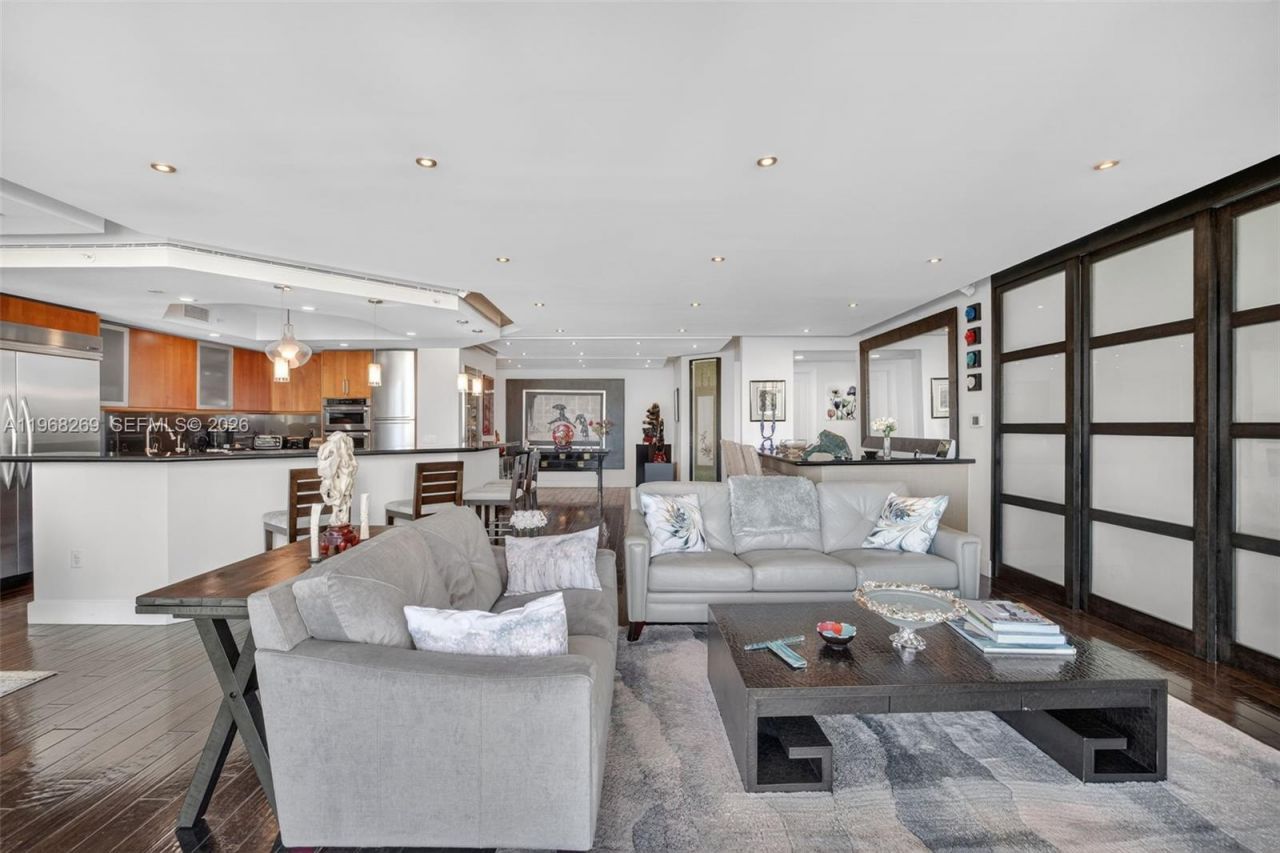 2845 NE 9th St, Unit 504, Fort Lauderdale, FL 33304 Photo