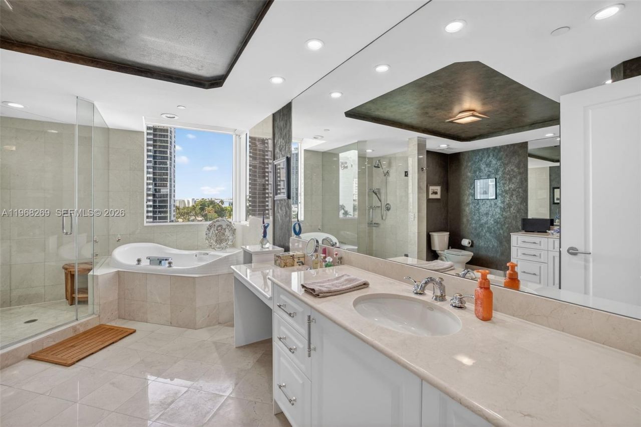 2845 NE 9th St, Unit 504, Fort Lauderdale, FL 33304 Photo