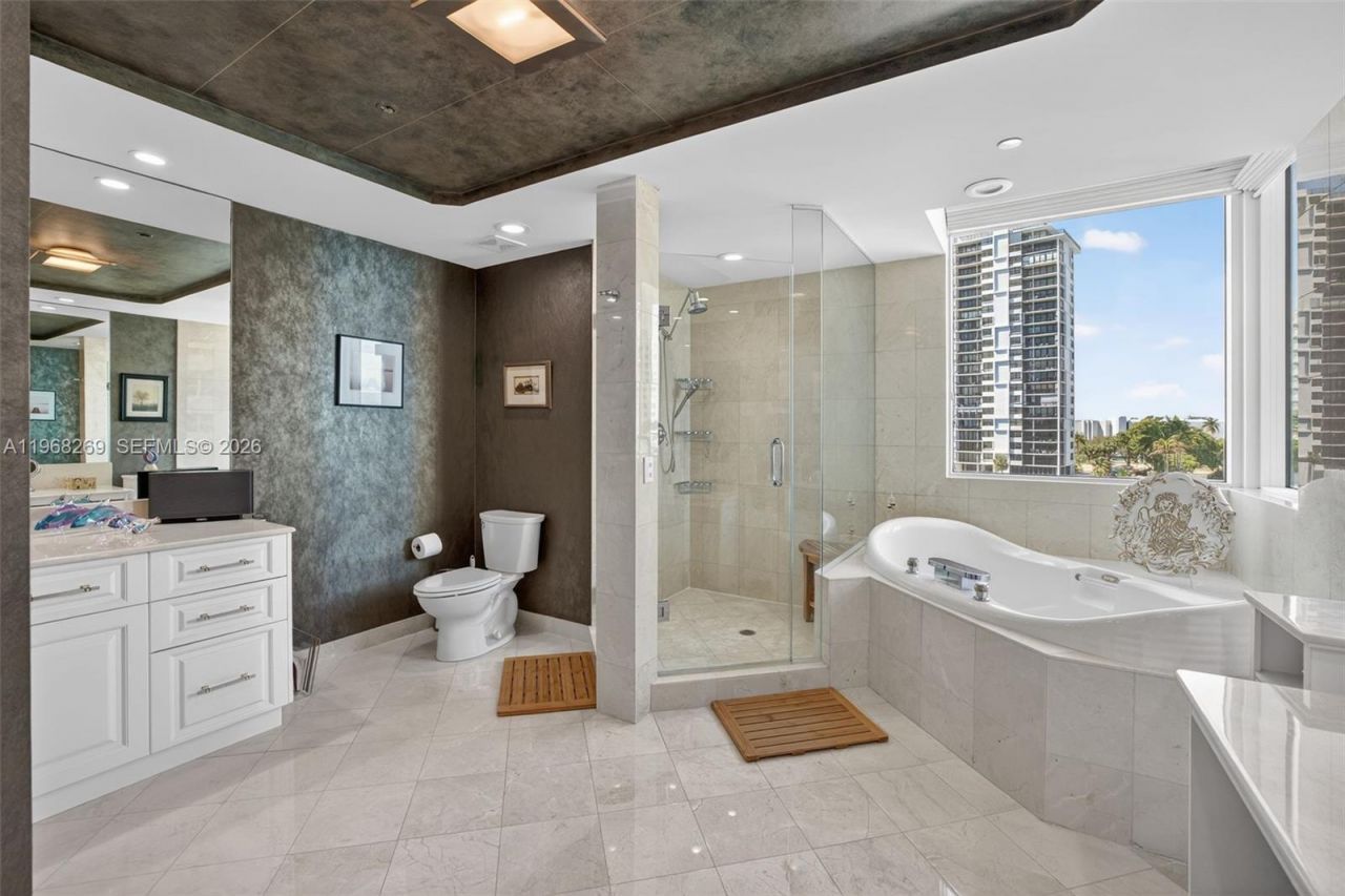 2845 NE 9th St, Unit 504, Fort Lauderdale, FL 33304 Photo