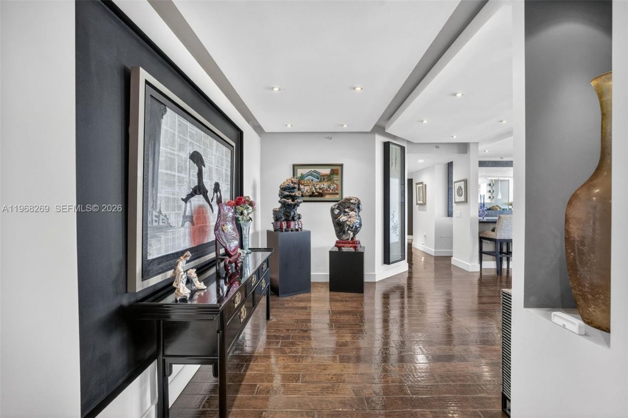 2845 NE 9th St, Unit 504, Fort Lauderdale, FL 33304 Photo