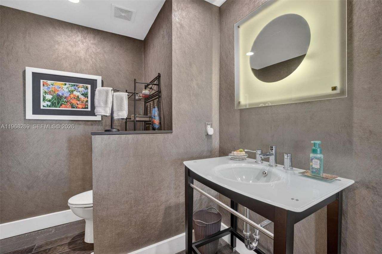 2845 NE 9th St, Unit 504, Fort Lauderdale, FL 33304 Photo