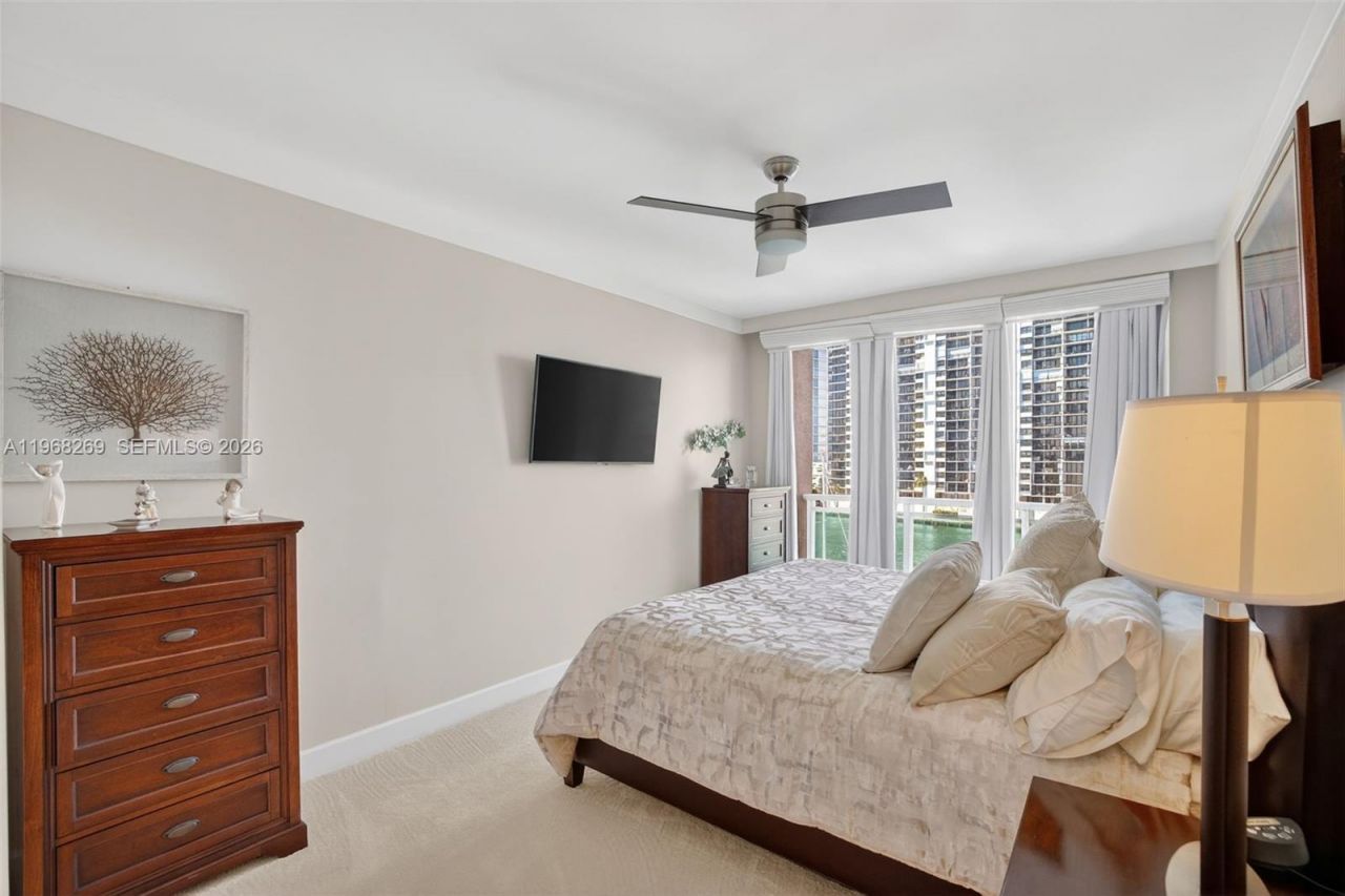 2845 NE 9th St, Unit 504, Fort Lauderdale, FL 33304 Photo