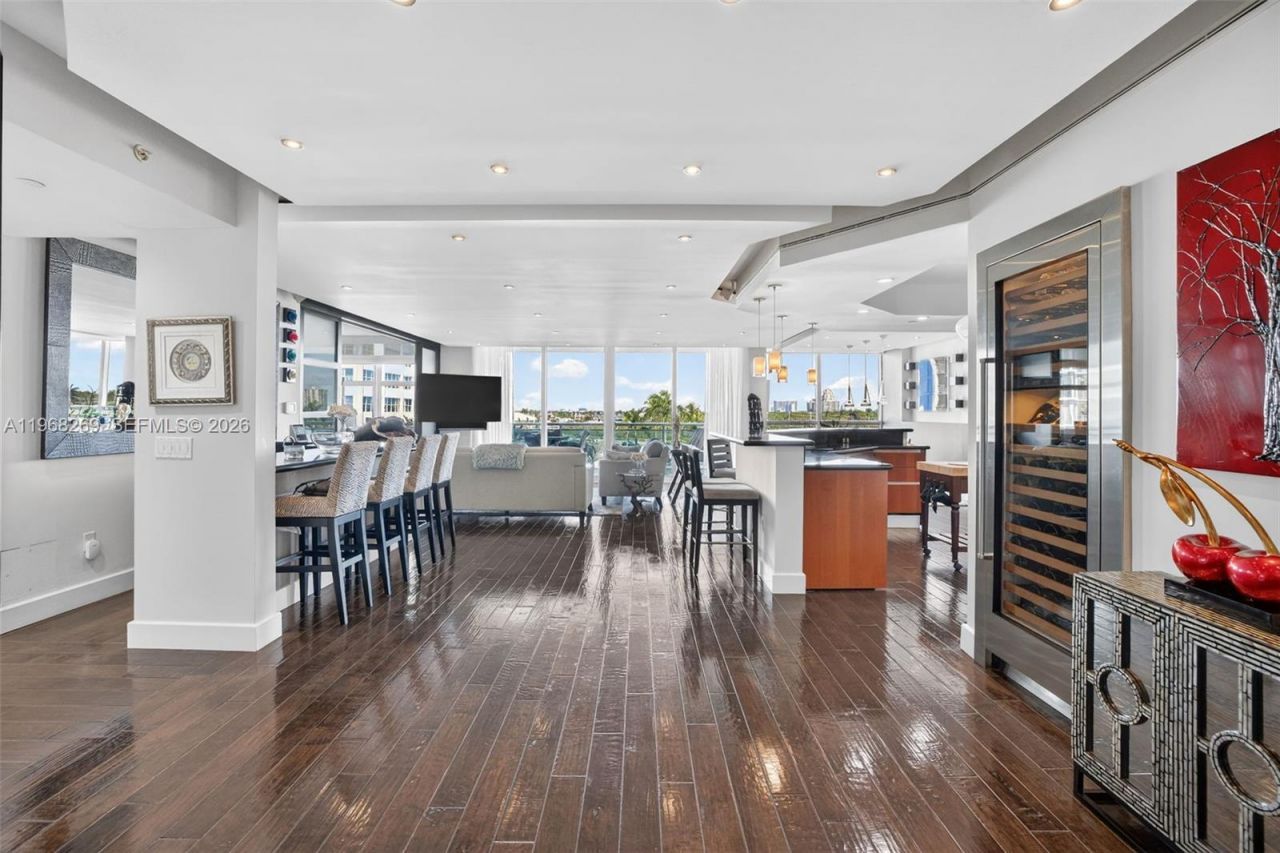 2845 NE 9th St, Unit 504, Fort Lauderdale, FL 33304 Photo