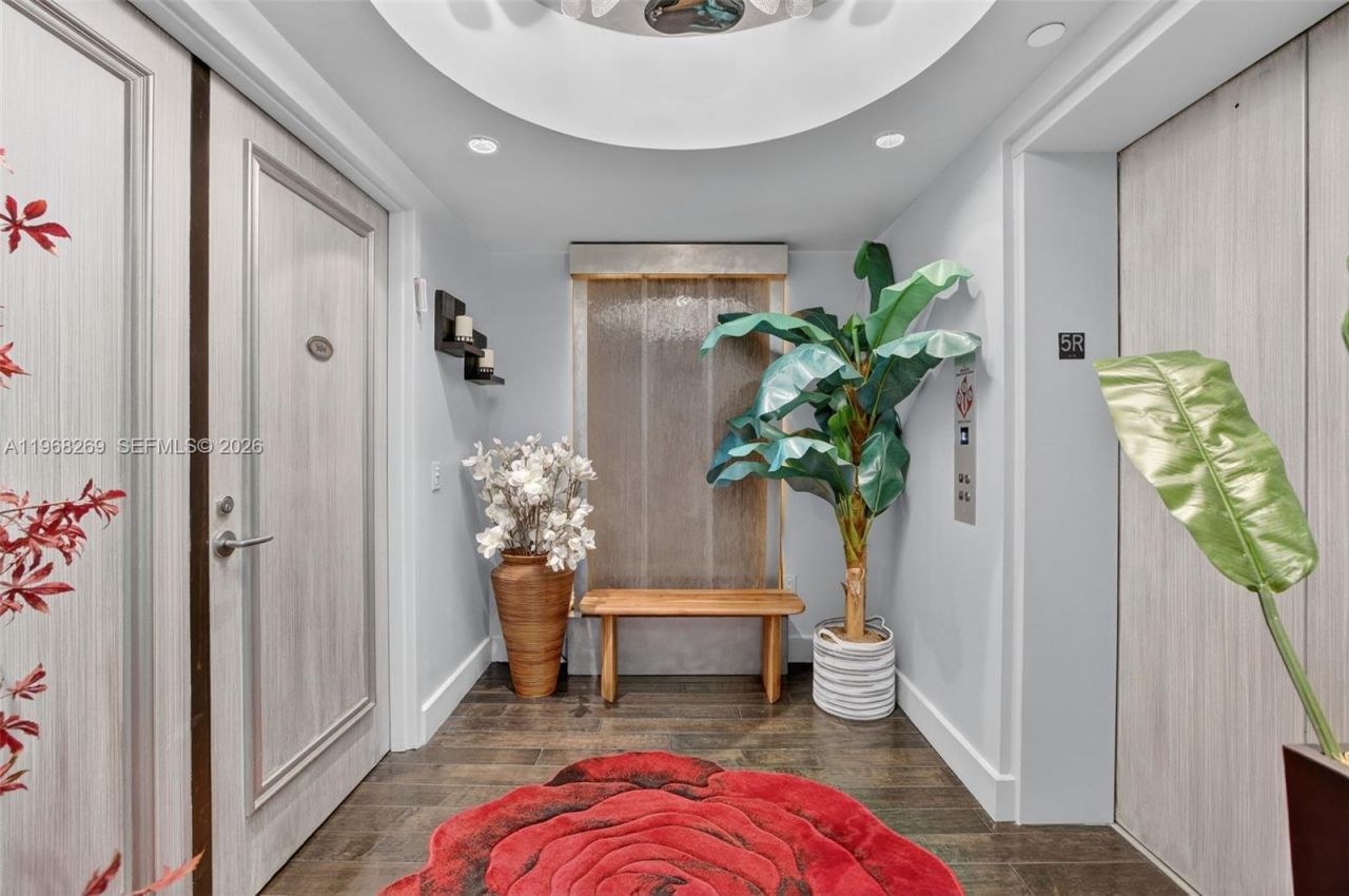 2845 NE 9th St, Unit 504, Fort Lauderdale, FL 33304 Photo