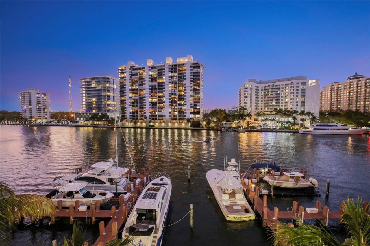 2845 NE 9th St, Unit 504, Fort Lauderdale, FL 33304 Photo