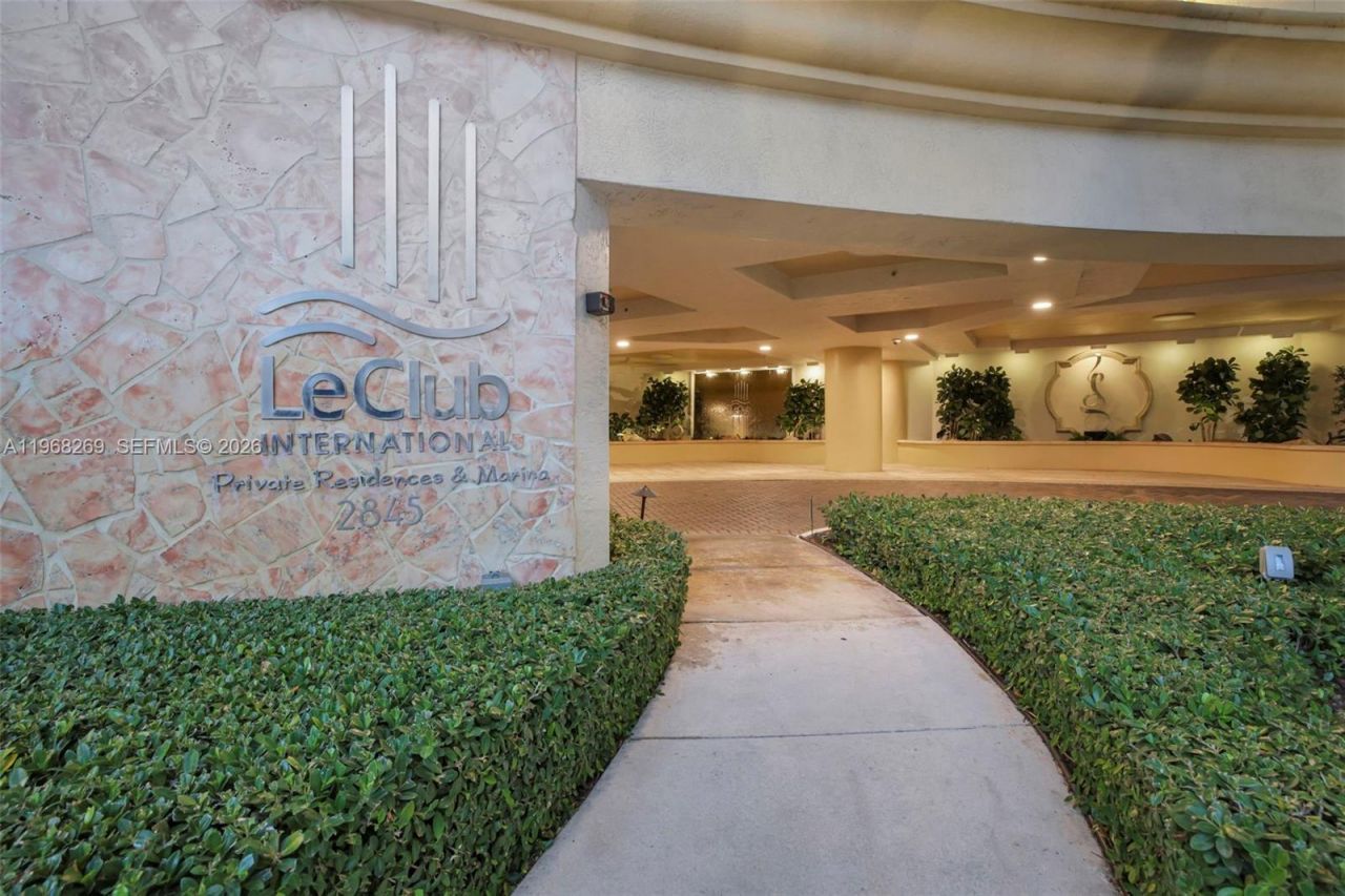 2845 NE 9th St, Unit 504, Fort Lauderdale, FL 33304 Photo