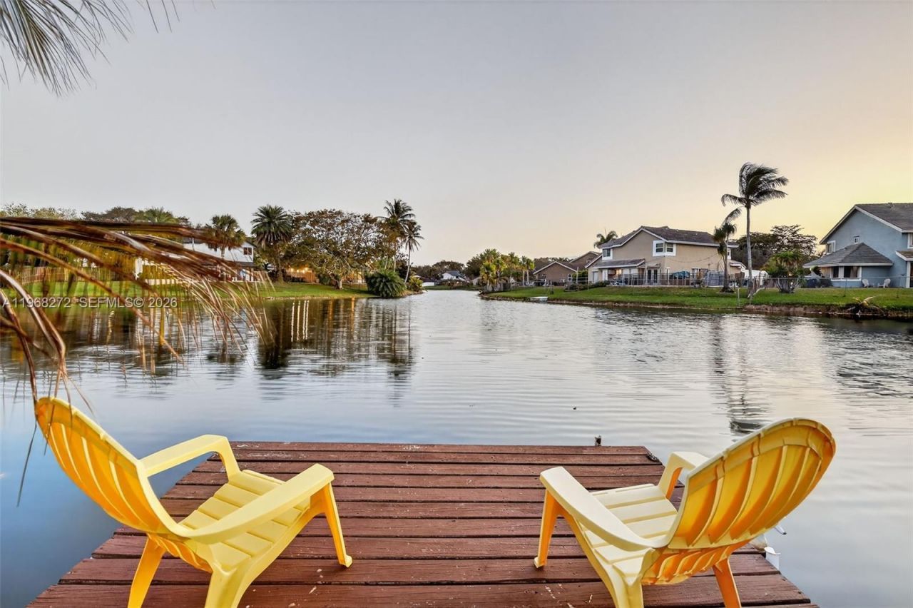 8740 SW 56th Pl, Cooper City, FL 33328 Photo