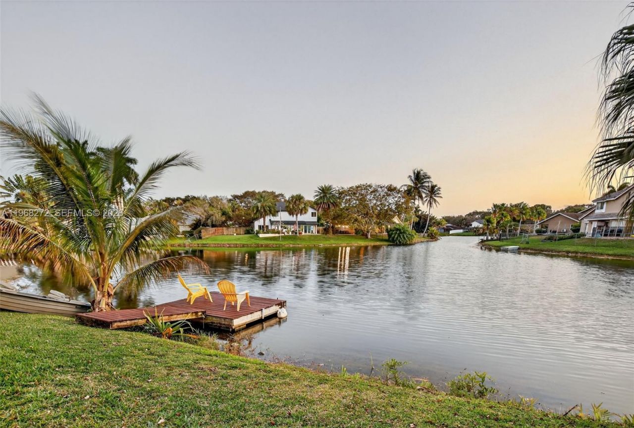 8740 SW 56th Pl, Cooper City, FL 33328 Photo