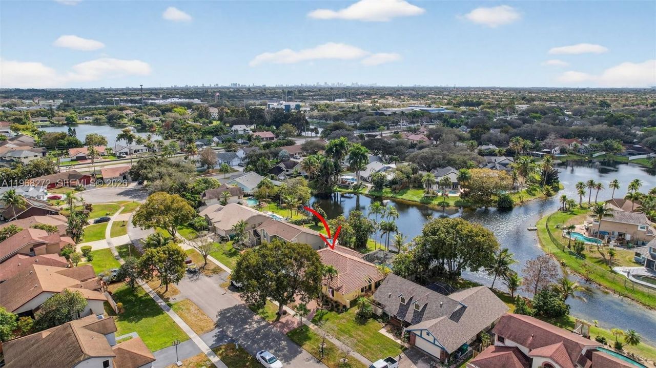 8740 SW 56th Pl, Cooper City, FL 33328 Photo