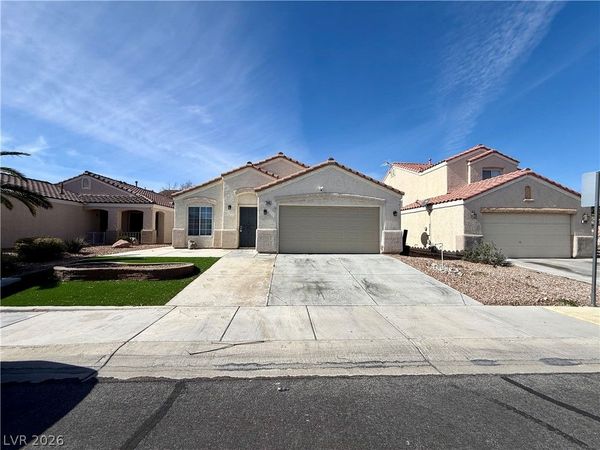 7945 Hollow Pine Street , Las Vegas, NV 89143