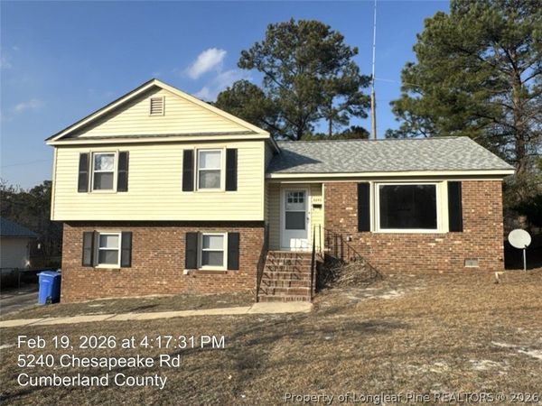 5240 Chesapeake Road , Fayetteville, NC 28311