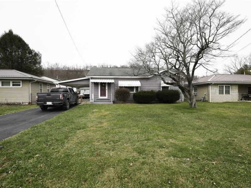 1018 Park Avenue, New Matamoras, OH 45767 Photo 1