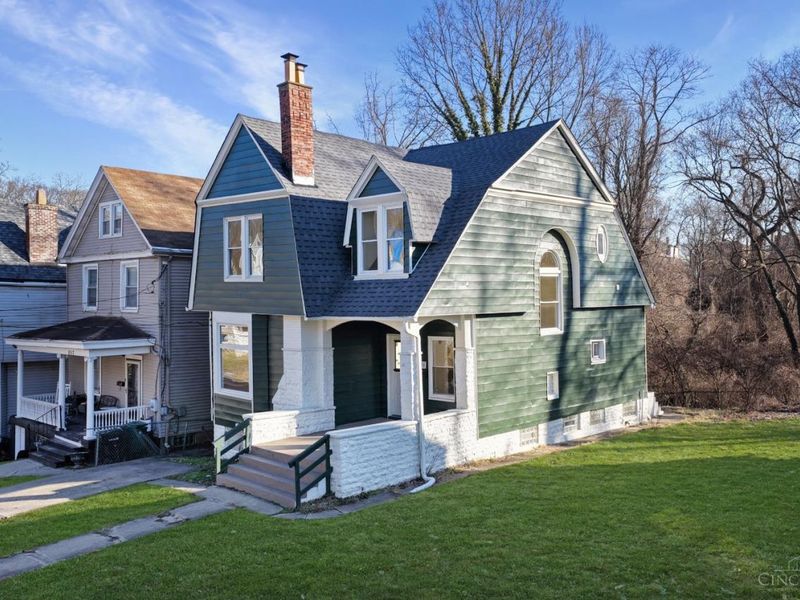 855 Rockdale Avenue, Cincinnati, OH 45229 Photo 3