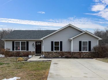 1430 MANDOLIN AVE, GROTTOES, VA 24441