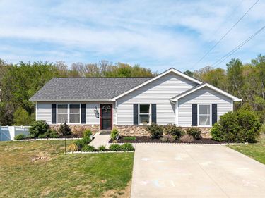 1430 MANDOLIN AVE, GROTTOES, VA 24441