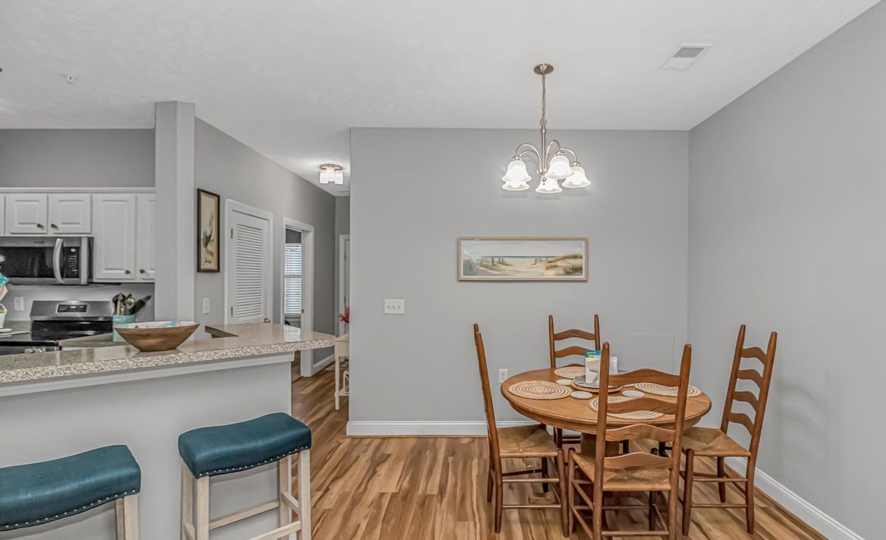 766 Algonquin Dr.  Photo 11