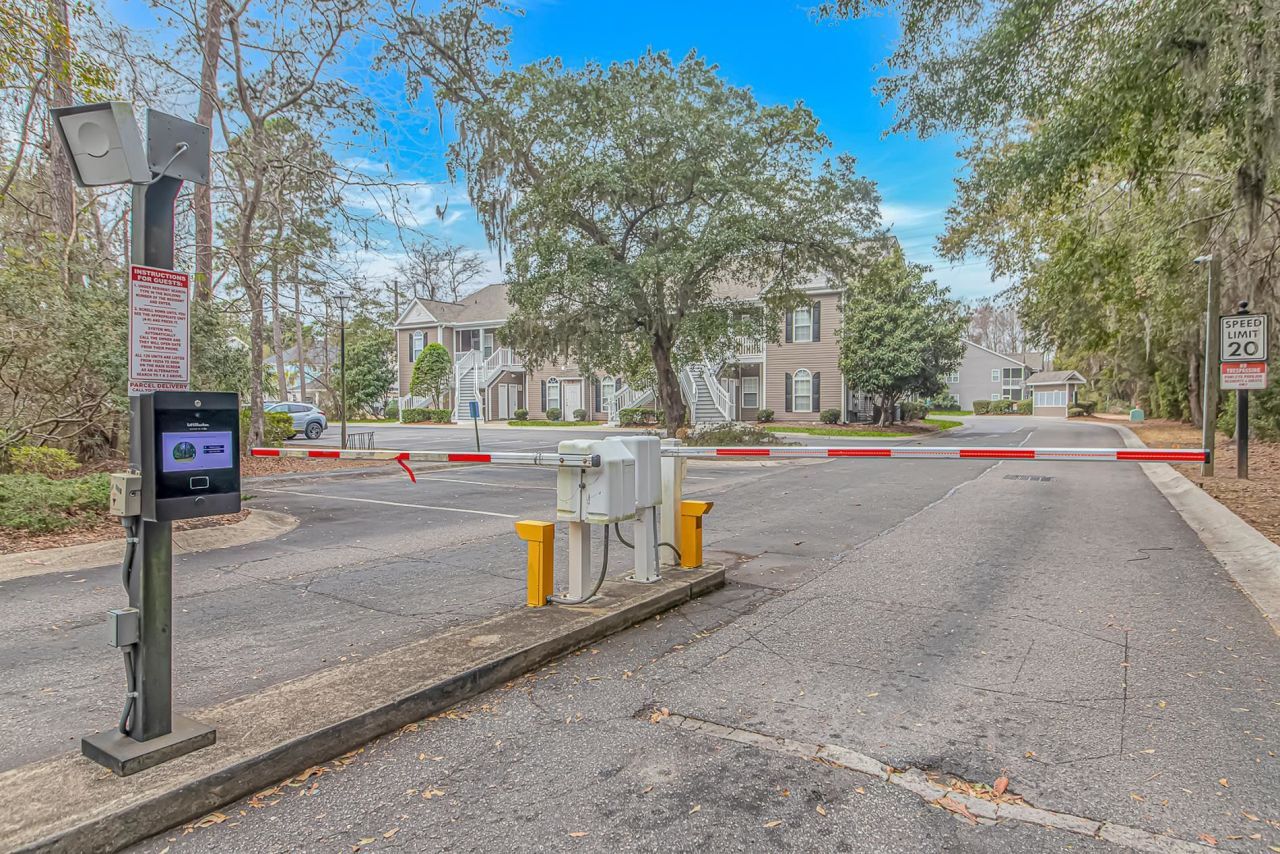 766 Algonquin Dr.  Photo 28