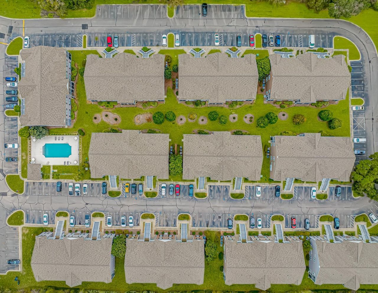 766 Algonquin Dr.  Photo 32