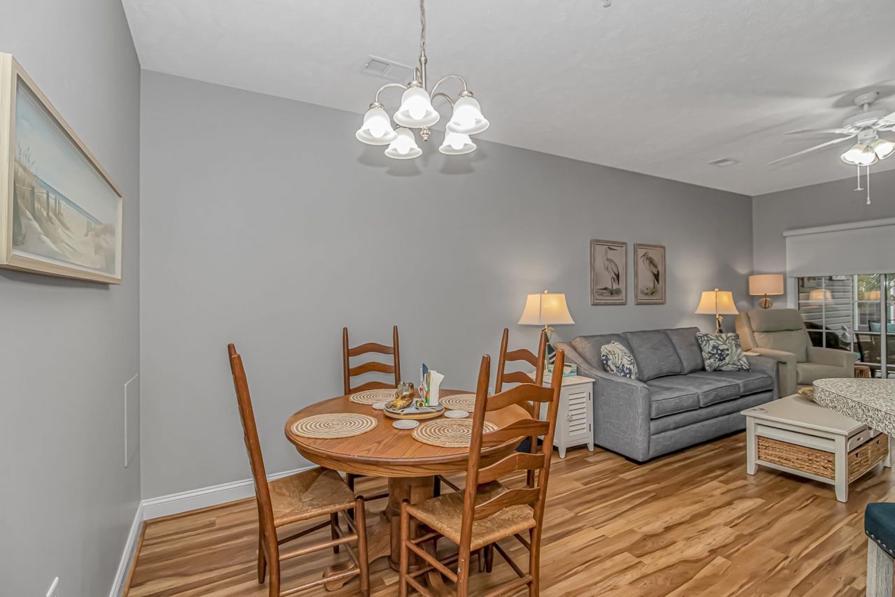 766 Algonquin Dr.  Photo 8