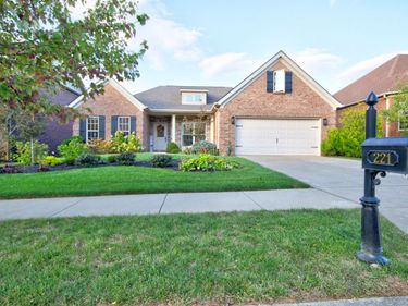 221 Somersly Place, Lexington, KY 40515