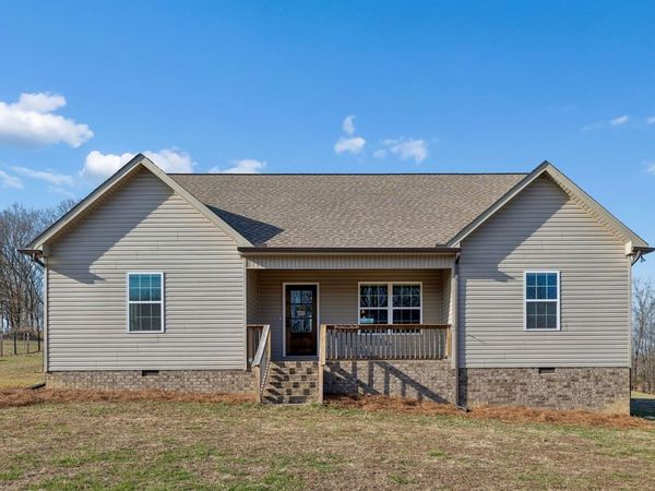1521 Wixtown Rd , Westmoreland, TN 37186