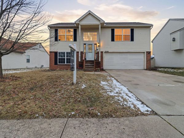 7258 Royal Troon Drive, Ypsilanti, MI 48197