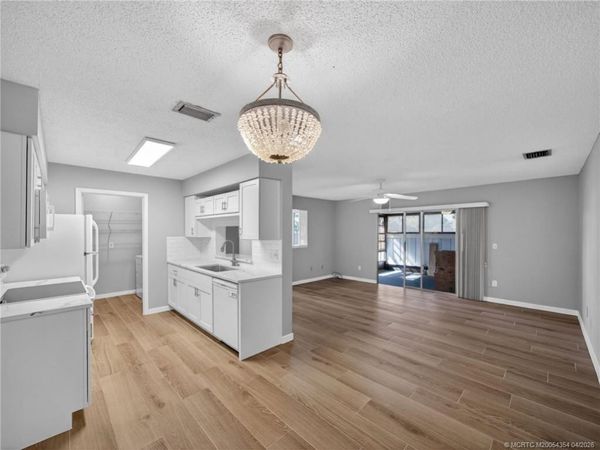 3986 NW Cinnamon Tree Circle, Jensen Beach, FL 34957