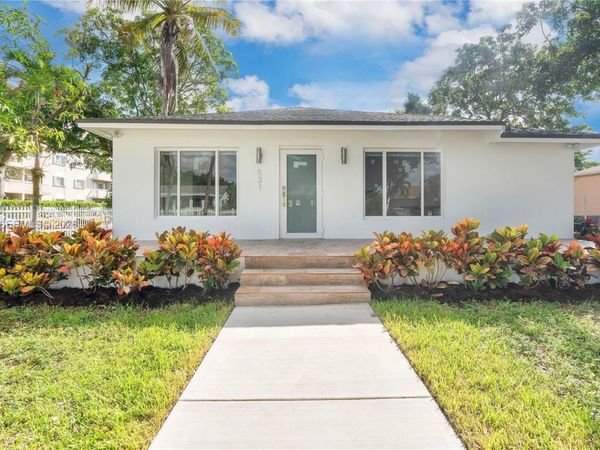 521 NW 33rd Ave , Miami, FL 33125