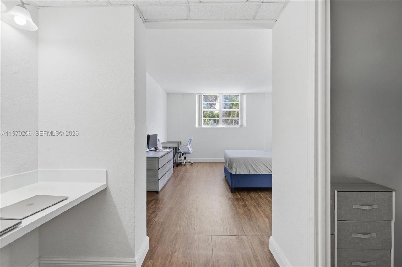 19390 Collins Ave , Unit 120, Sunny Isles Beach, FL 33160 Photo